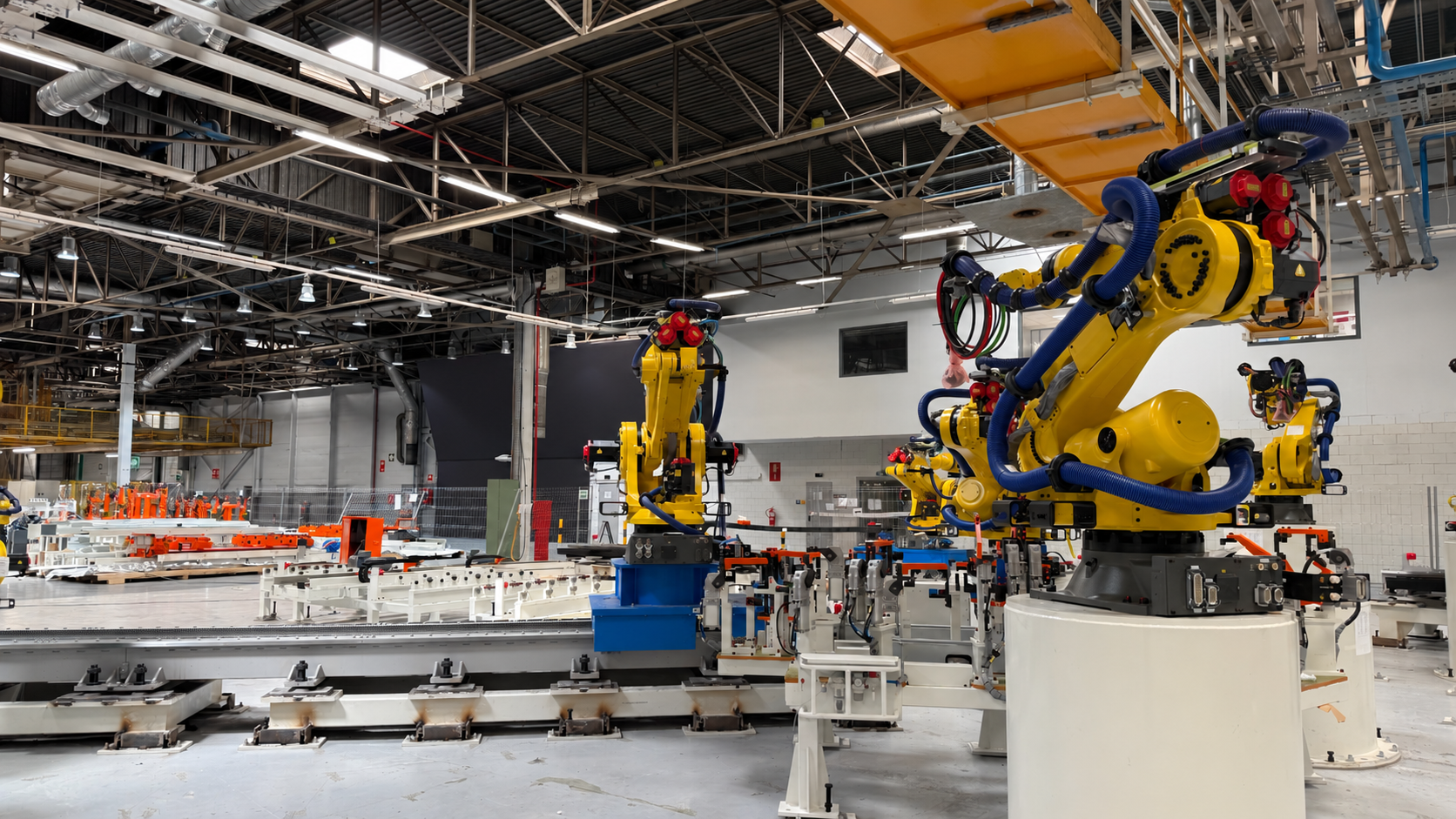 Robotergestützte Schweißlinie während der Installation